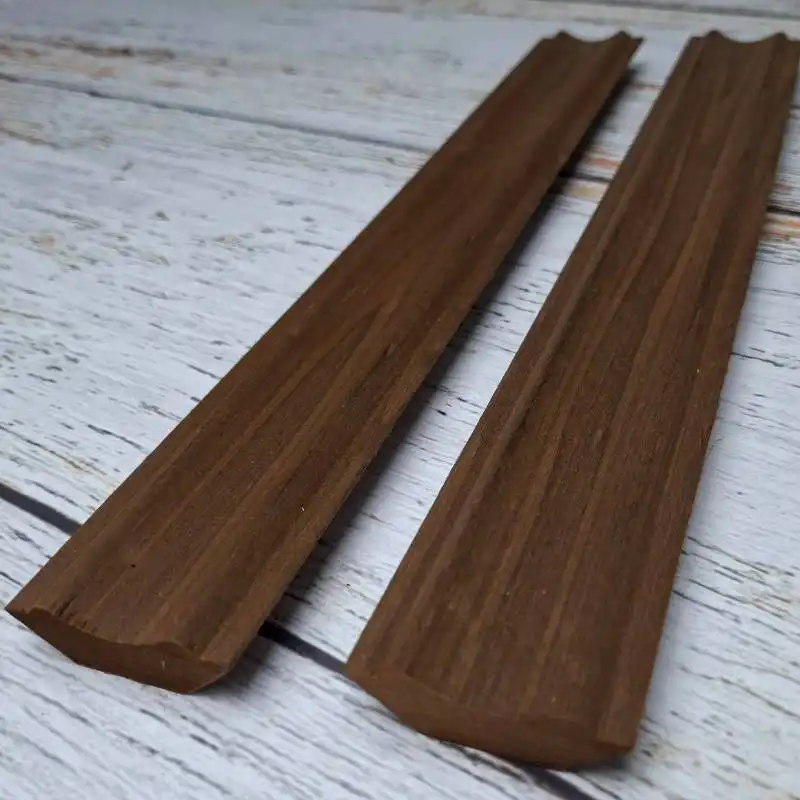 Плинтус из термированной липы